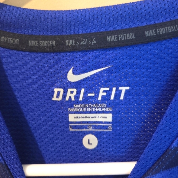 Nike Manchester United Training Jersey - Picture 3 of 3